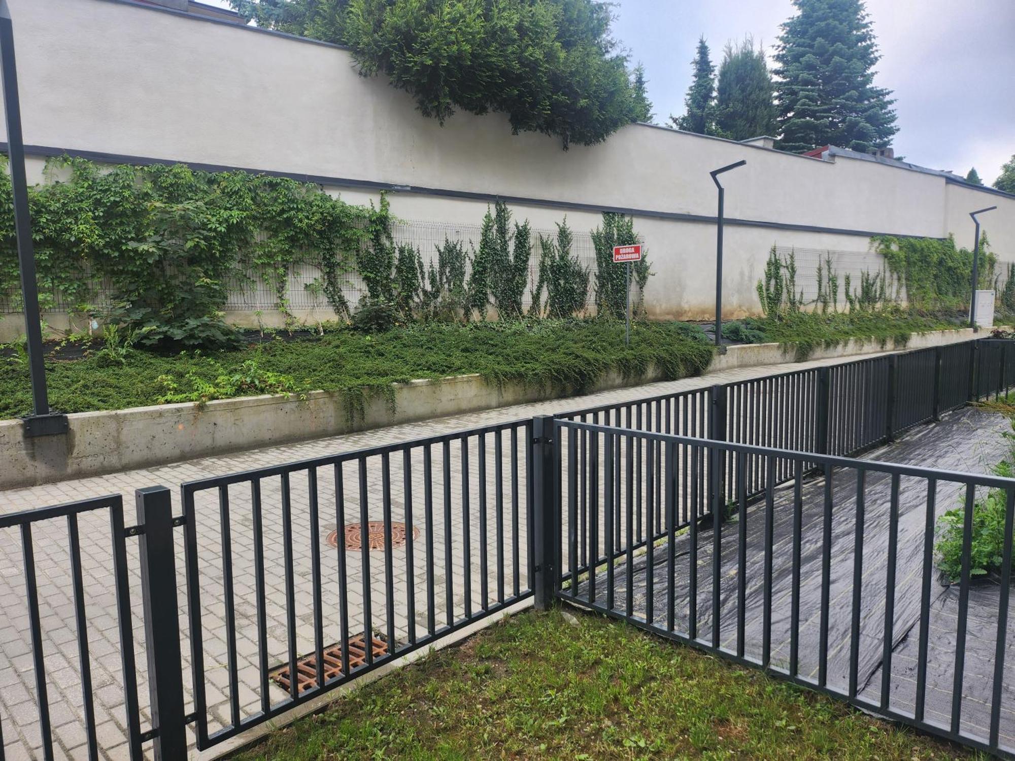 קילצה Dwa Jelonki, Ul Sciegiennego, Centrum, Garaz, Ogrodek מראה חיצוני תמונה